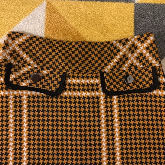 Stylish Yellow Houndstooth Women's Skirt - Picture 3 of 6